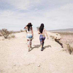 🦄🦄 NWT teeki UNICORN WRANGLER hot pants